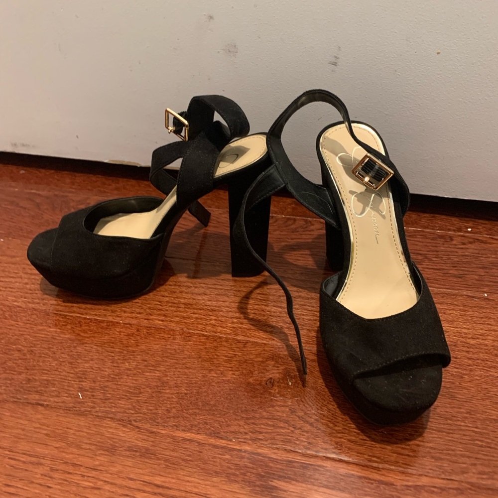 Black heels women’s size 6